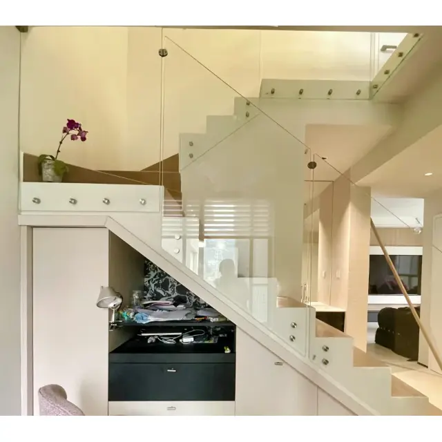 Sticlă forată pentru balustrade